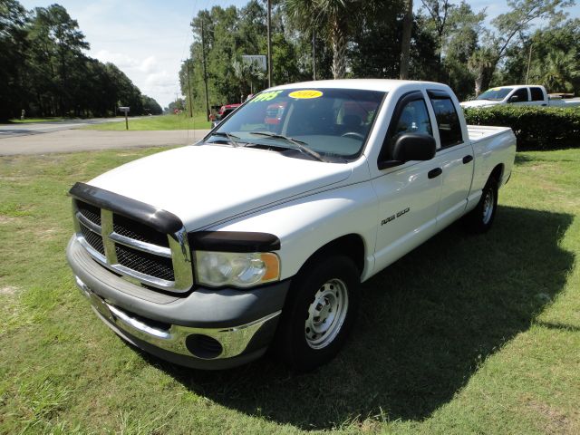 Dodge Ram 1500 2004 photo 2