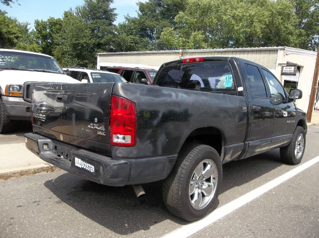 Dodge Ram 1500 2004 photo 3