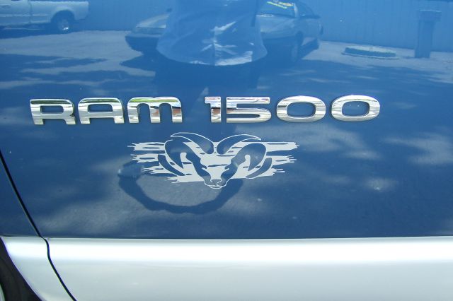 Dodge Ram 1500 2004 photo 11