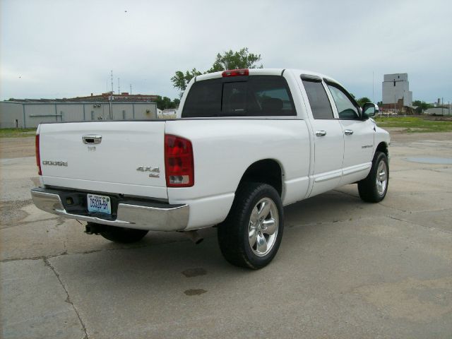 Dodge Ram 1500 2004 photo 18