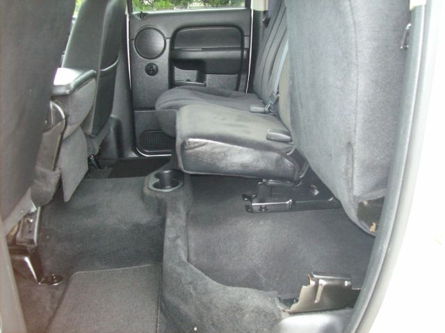 Dodge Ram 1500 2004 photo 2