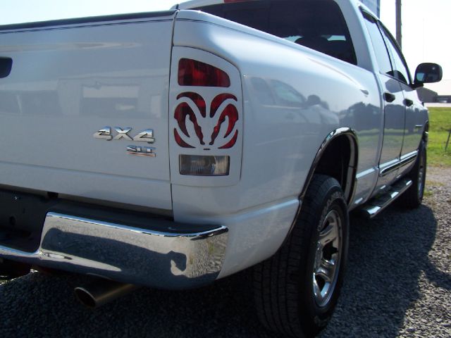 Dodge Ram 1500 2004 photo 3