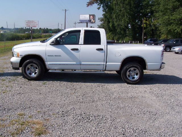 Dodge Ram 1500 2004 photo 4