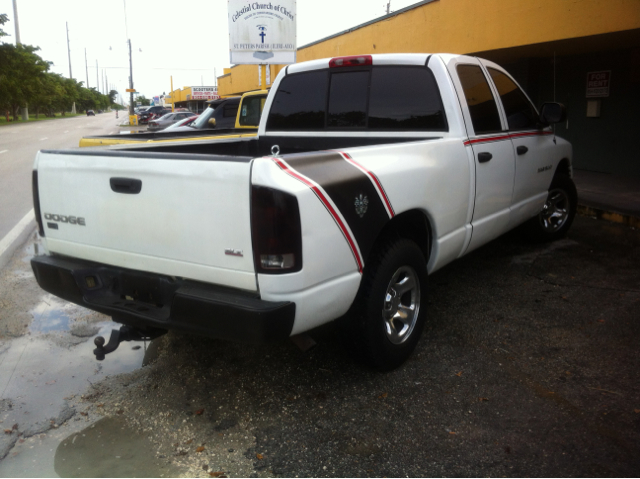 Dodge Ram 1500 2004 photo 3