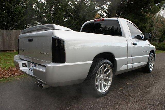 Dodge Ram 1500 2004 photo 3