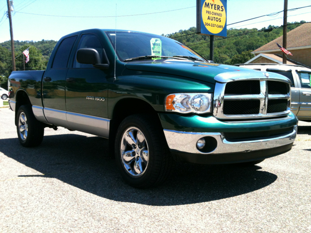 Dodge Ram 1500 2004 photo 2