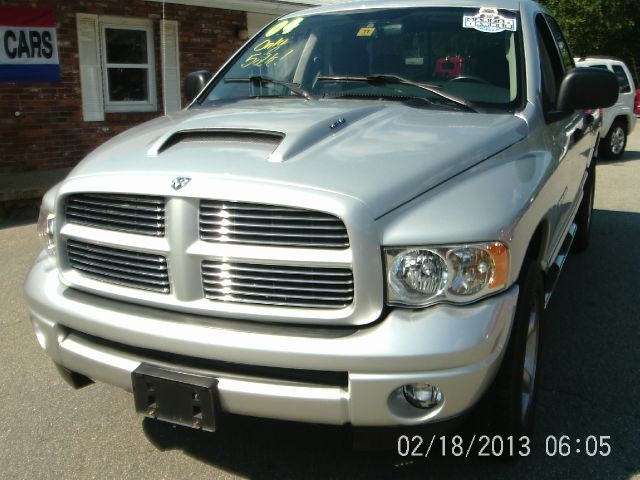 Dodge Ram 1500 2004 photo 2