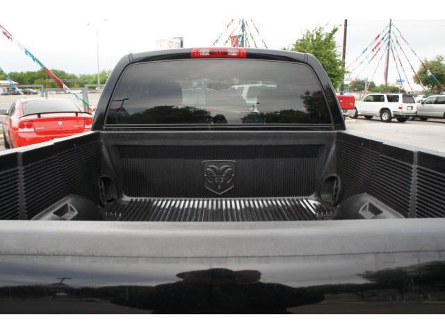 Dodge Ram 1500 2004 photo 11