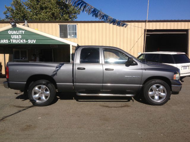 Dodge Ram 1500 Ext WT Pickup Truck