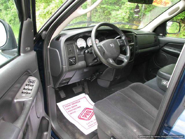 Dodge Ram 1500 2004 photo 2