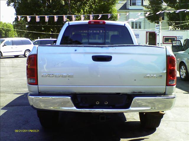 Dodge Ram 1500 2004 photo 2