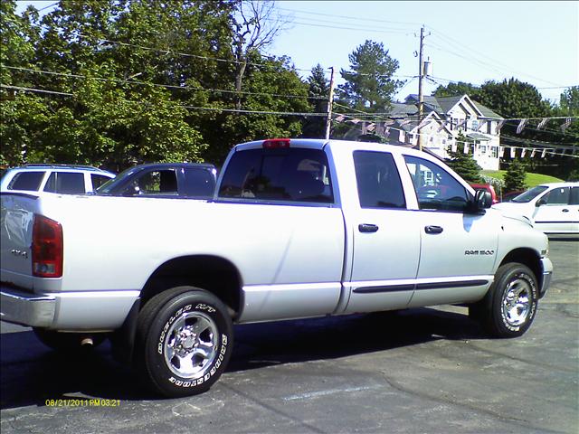 Dodge Ram 1500 2004 photo 3