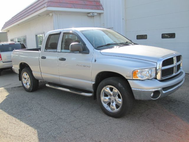 Dodge Ram 1500 2004 photo 18