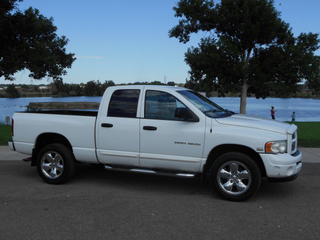 Dodge Ram 1500 2004 photo 2