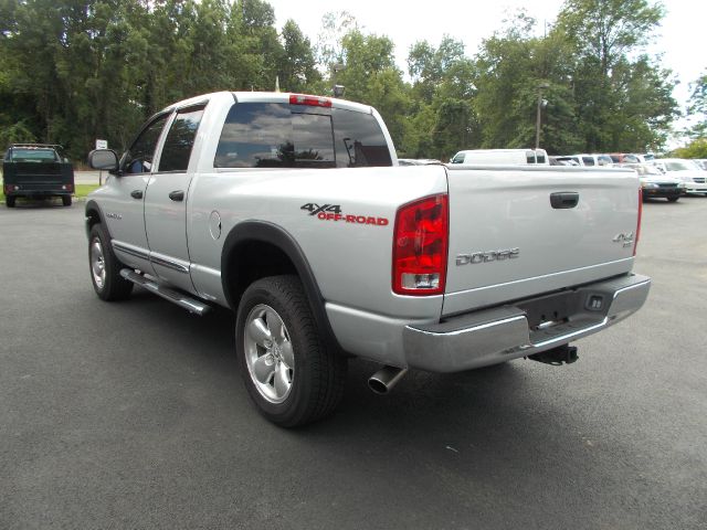 Dodge Ram 1500 2004 photo 3