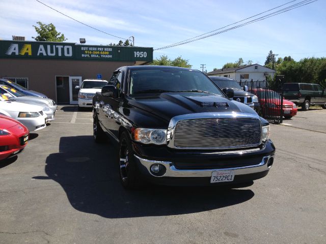 Dodge Ram 1500 2004 photo 2