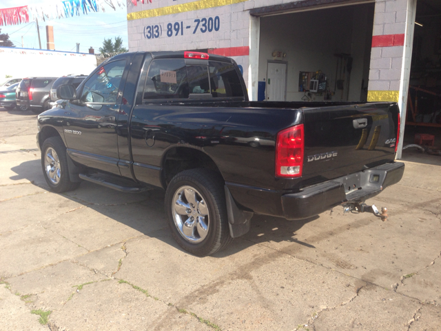 Dodge Ram 1500 2004 photo 4