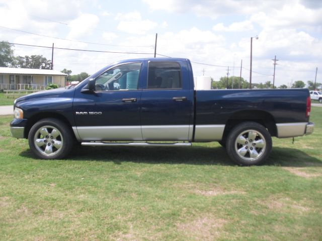 Dodge Ram 1500 2004 photo 17