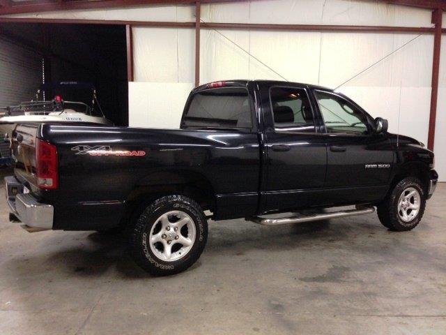 Dodge Ram 1500 2004 photo 2