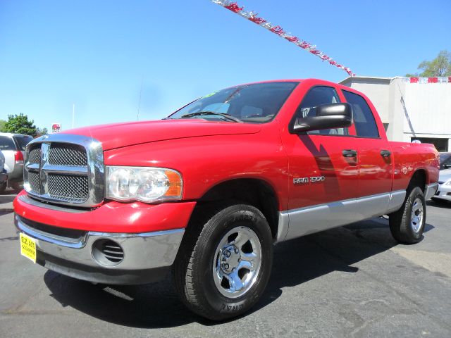 Dodge Ram 1500 2004 photo 3