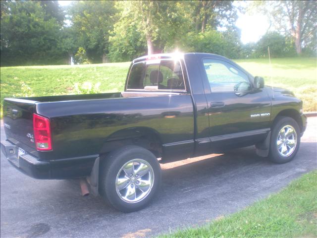 Dodge Ram 1500 2004 photo 1