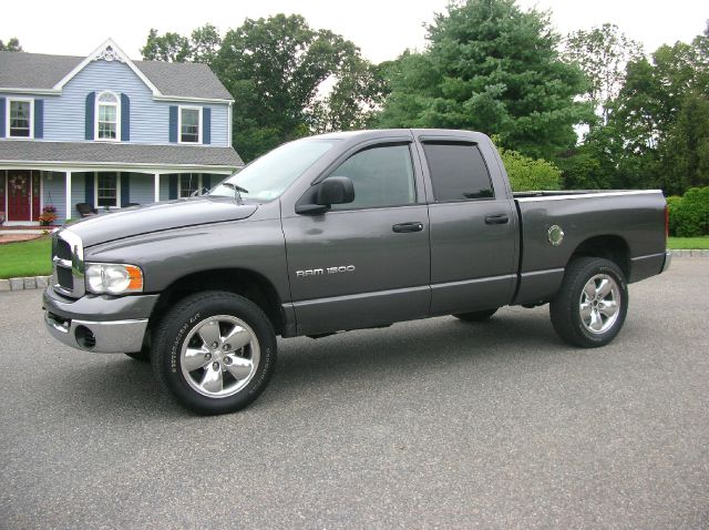 Dodge Ram 1500 2004 photo 3