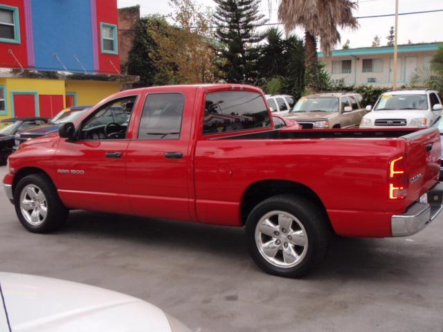 Dodge Ram 1500 2004 photo 2