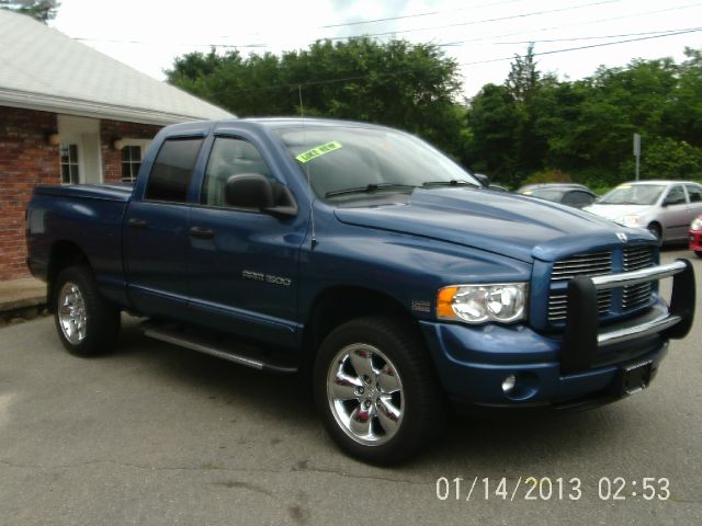 Dodge Ram 1500 4d Wagon AWD Pickup Truck