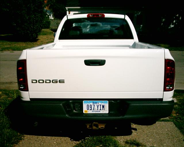 Dodge Ram 1500 2004 photo 3