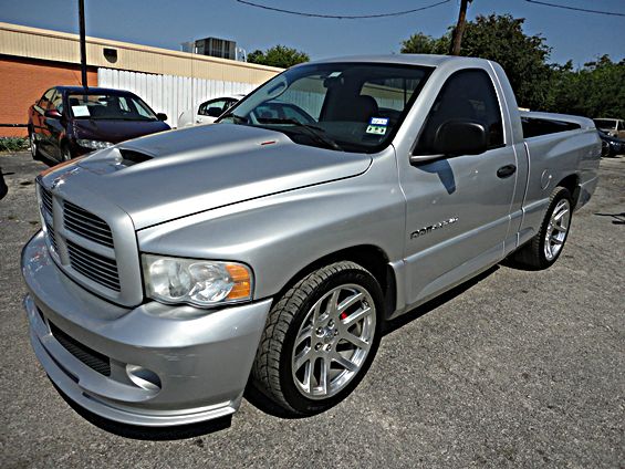 Dodge Ram 1500 2004 photo 4