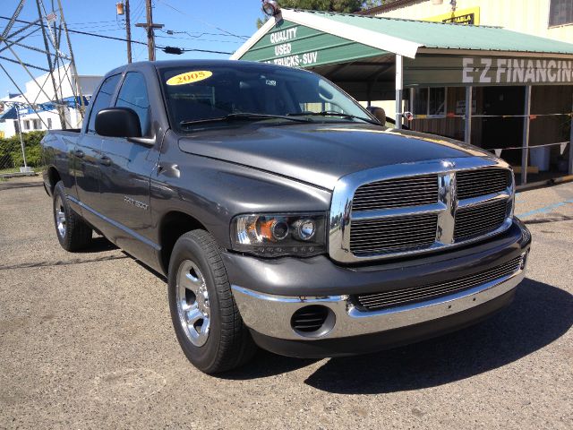 Dodge Ram 1500 2004 photo 4