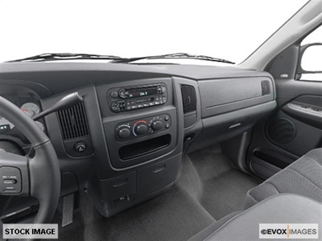 Dodge Ram 1500 2004 photo 5