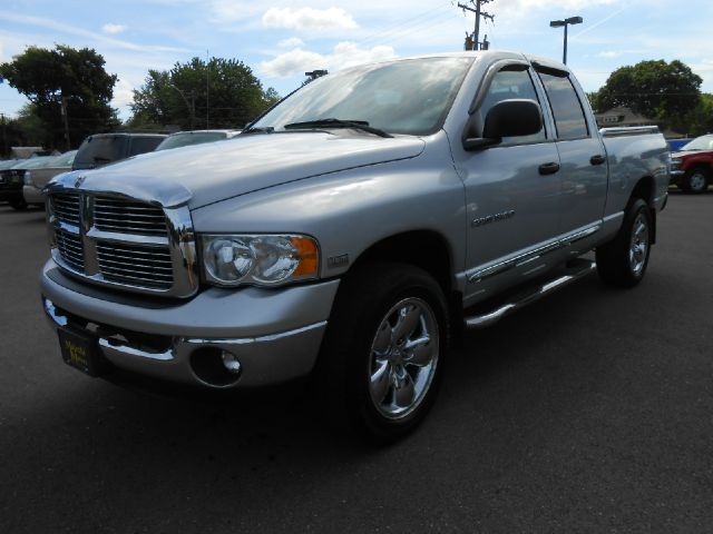 Dodge Ram 1500 2004 photo 2