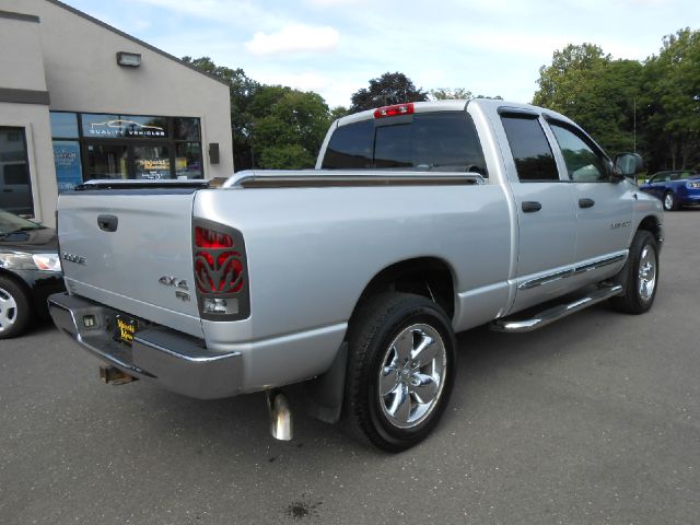 Dodge Ram 1500 2004 photo 4