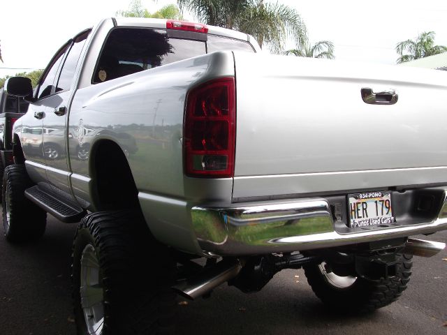 Dodge Ram 1500 2004 photo 3