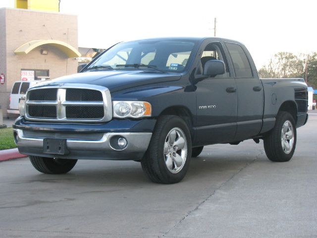 Dodge Ram 1500 Ext WT Pickup Truck