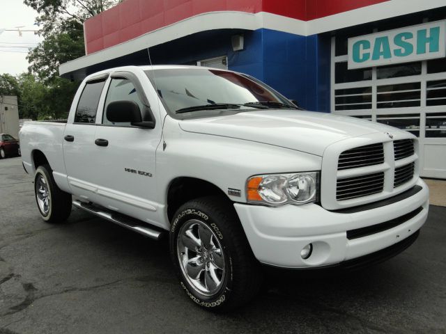 Dodge Ram 1500 SE 4 Dr Pickup Truck