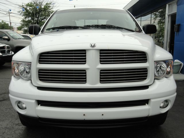 Dodge Ram 1500 2004 photo 3