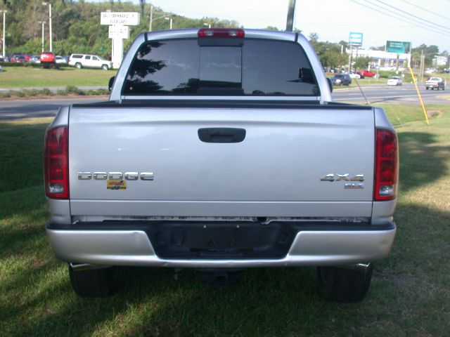 Dodge Ram 1500 2004 photo 2