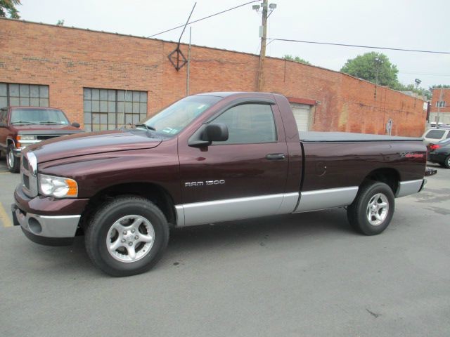 Dodge Ram 1500 2004 photo 2