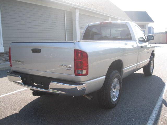 Dodge Ram 1500 2004 photo 4