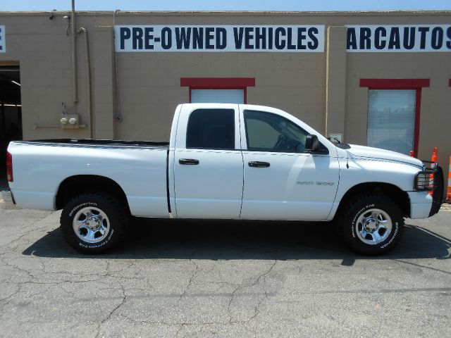 Dodge Ram 1500 2004 photo 3