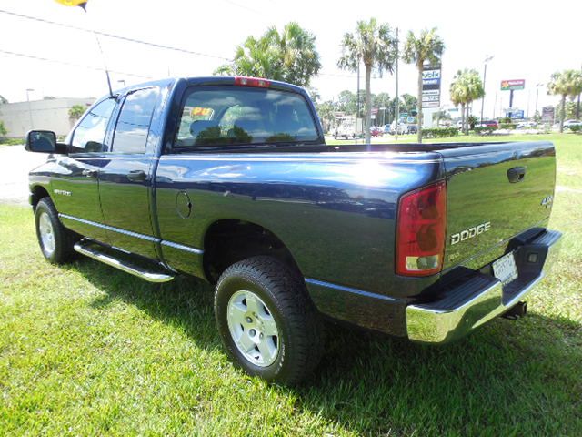 Dodge Ram 1500 2004 photo 3