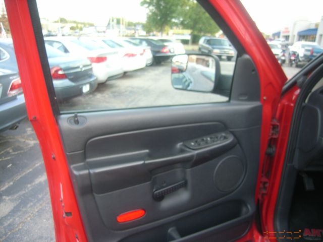 Dodge Ram 1500 2004 photo 1