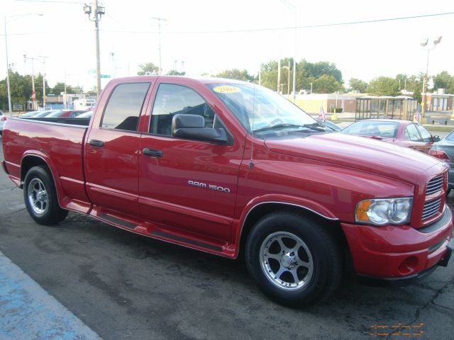 Dodge Ram 1500 2004 photo 3