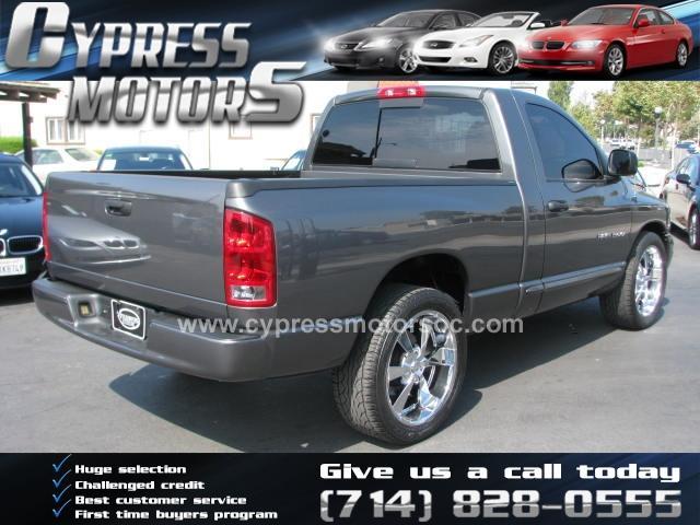 Dodge Ram 1500 2004 photo 2