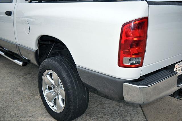 Dodge Ram 1500 2004 photo 3