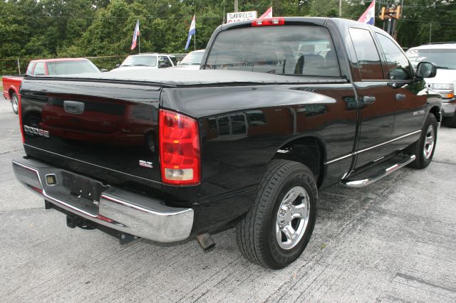 Dodge Ram 1500 2004 photo 3