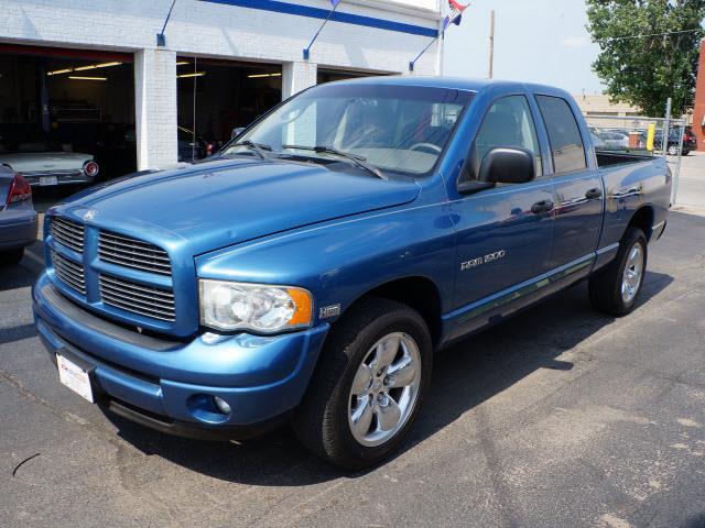 Dodge Ram 1500 2004 photo 3