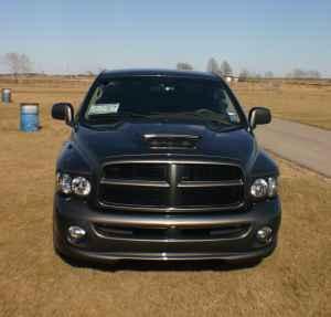 Dodge Ram 1500 2004 photo 1